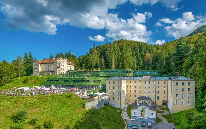 Slovinsko: Rimske Toplice v Hotelu Rimski dvor ****+ s polopenzí, 7 vířivkami, 5 saunami a termálními bazény 5 hotelrimskidvor